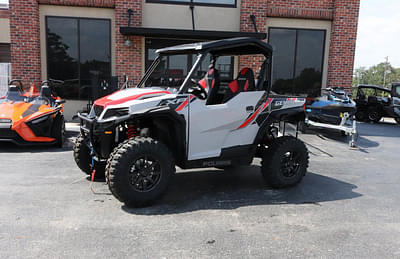 BOATZON | Polaris® GENERAL XP 1000 SPORT GHOST GRAY Sport 2025 BOATZON | Polaris® GENERAL XP 1000 SPORT GHOST GRAY Sport 2025