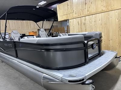 BOATZON | Premier 220 RF 150HP BUNK TRAILER 2025