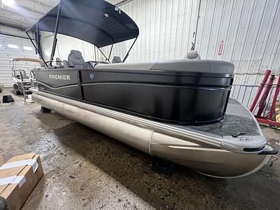 BOATZON | Premier 220 RF PTX TRIPLE 200HP BUNK TRAILER 2025 BOATZON | Premier 220 RF PTX TRIPLE 200HP BUNK TRAILER 2025