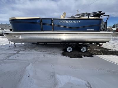 BOATZON | Premier 220 RF PTX TRIPLE 200HP BUNK TRAILER 2025 BOATZON | Premier 220 RF PTX TRIPLE 200HP BUNK TRAILER 2025