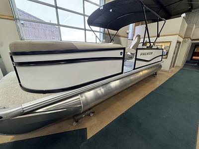 BOATZON | Premier 220 RL 150HP BUNK TRAILER 2025