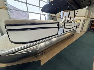 BOATZON | Premier 220 RL 150HP BUNK TRAILER 2025 BOATZON | Premier 220 RL 150HP BUNK TRAILER 2025