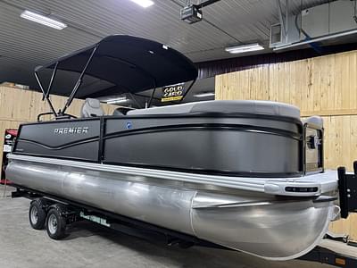 BOATZON | Premier 220 RL PTX TRIPLE 200HP BUNK TRAILER 2025