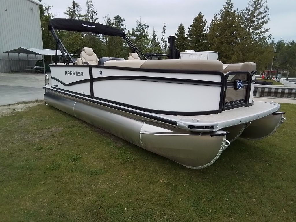 2025 Premier 220 Sunscape RF - Sold Boat