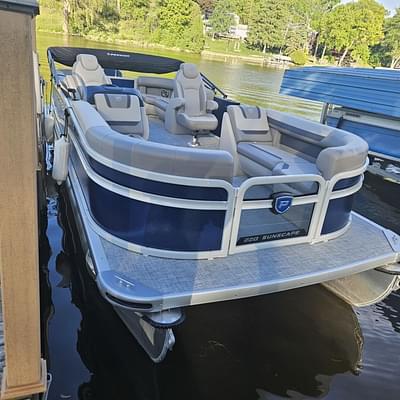 BOATZON | Premier 220 Sunscape RF 2025 BOATZON | Premier 220 Sunscape RF 2025