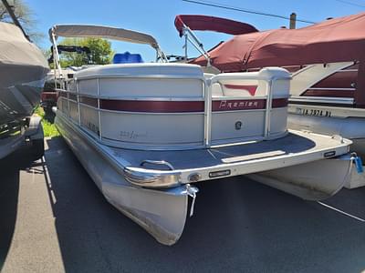 BOATZON | Premier 225 Legend 2005