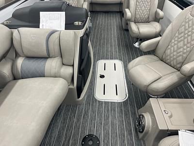 BOATZON | Premier 230 Intrigue RF 2024