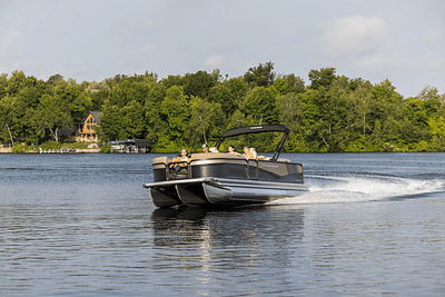 BOATZON | Premier 250 Solaris 2025