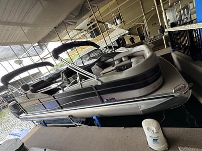 BOATZON | 2014 Premier 290 Grand View