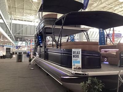 BOATZON | Premier 330 Escalante 2025
