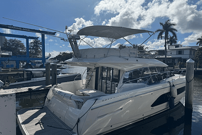 BOATZON | Prestige 42FLY 2022