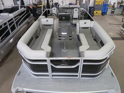 BOATZON | Princecraft Vectra 23 RL SS Swingback Pontoon  Mercury 115HP 4Stroke EFI 2025