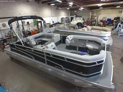 BOATZON | Princecraft Vectra 23 RL Swingback Lounge Pontoon  Mercury 4Stroke EFI 2025