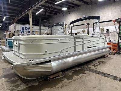 BOATZON | Princecraft Vectra 23 RL Swingback Lounge Pontoon  Mercury 4Stroke EFI 2025