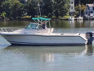 BOATZON | 1999 Pursuit 2470 Walkaround