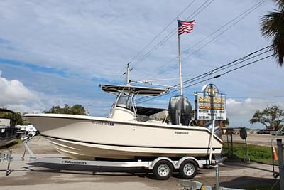 BOATZON | Pursuit C230 2008