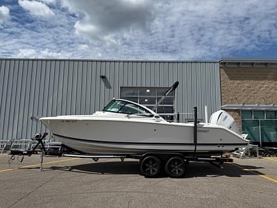 BOATZON | Pursuit DC 246 2023 BOATZON | Pursuit DC 246 2023