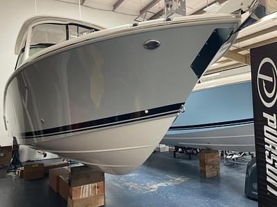 BOATZON | Pursuit DC 246 Dual Console 2024