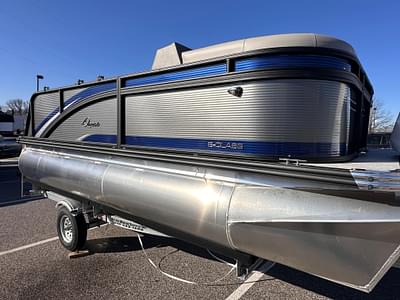 BOATZON | Qwest 8516 Lanai 2025