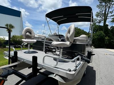 BOATZON | Qwest Edge 816 2018