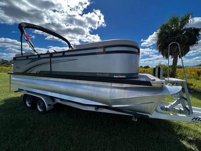 BOATZON | Qwest Pontoons 820 EClass RLS L 2023