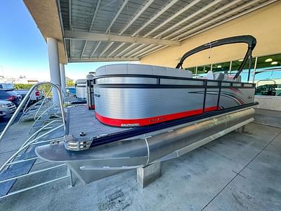 BOATZON | Qwest Pontoons 820 EClass Splash Pad LT 2023