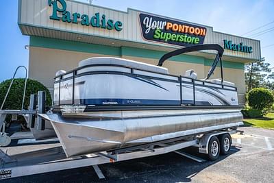 BOATZON | Qwest Pontoons 822 EClass RLS LT 2023