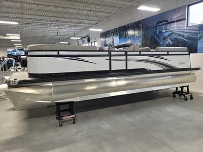 BOATZON | Qwest Pontoons 822 EClass RLS Triple Tube LT 2023