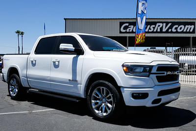 BOATZON | Ram 1500 Laramie Crew Cab 2022