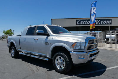 BOATZON | Ram 3500 Laramie Longhorn Mega Cab 4X4 2012