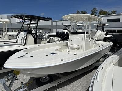 BOATZON | Ranger 2360 Bay 2024