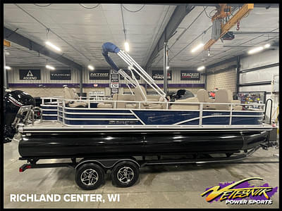 BOATZON | Ranger Boats 220F 2025