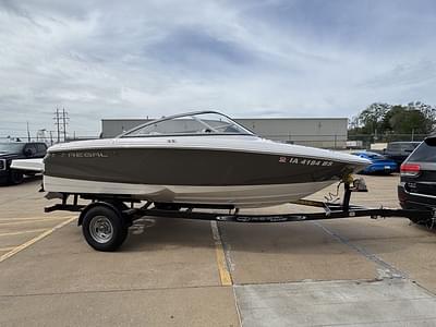 BOATZON | Regal 1900 ES 2019 BOATZON | Regal 1900 ES 2019