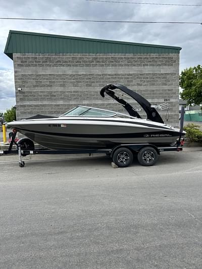 BOATZON | Regal 2100 2013