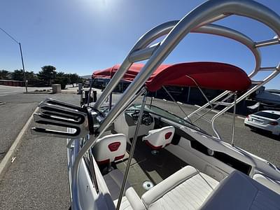 BOATZON | Regal 2200 2006