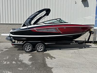 BOATZON | Regal 2300 RX Surf 2016