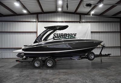 BOATZON | Regal 2300 RX Surf 2016