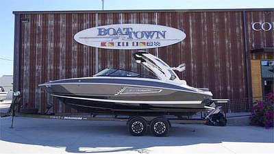 BOATZON | 2018 Regal 25SX