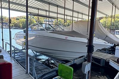 BOATZON | Regal 2700 Bowrider 2007