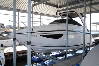 BOATZON | Regal 28 Express 2022