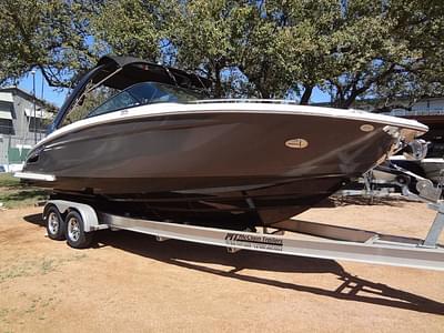 BOATZON | Regal 2800 Bowrider 2016