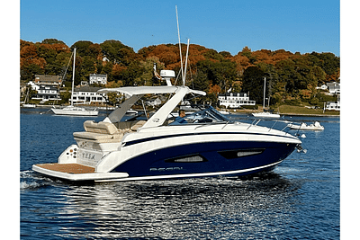 BOATZON | Regal 33 EXPRESS 2018