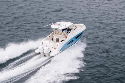 BOATZON | Regal 33 SAV 2026