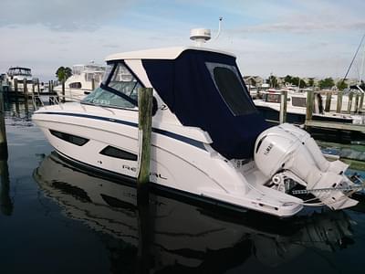 BOATZON | Regal 33 XO 2022