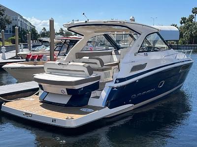 BOATZON | Regal 35 Sport Coupe 2017