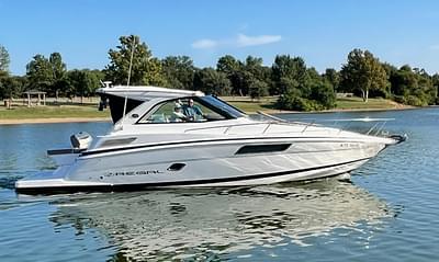 BOATZON | Regal 35 Sport Coupe 2018