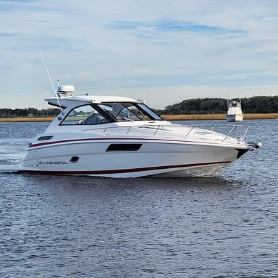 BOATZON | Regal 35 Sport Coupe 2018