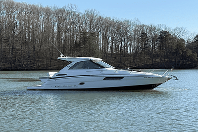 BOATZON | Regal 350 SPORT COUPE 2021