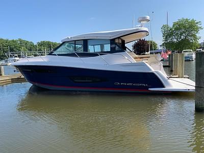 BOATZON | Regal 38 GRAND COUPE 2020