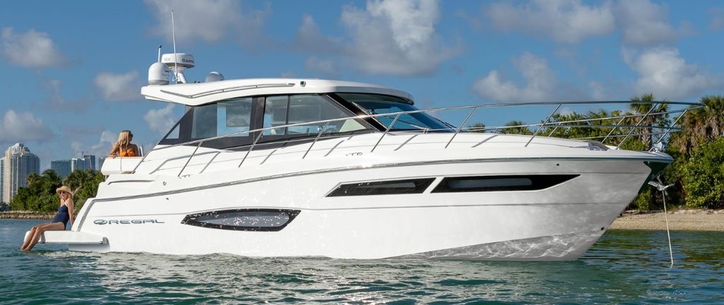 2025 Regal 38 Grande Coupe - Sold Boat